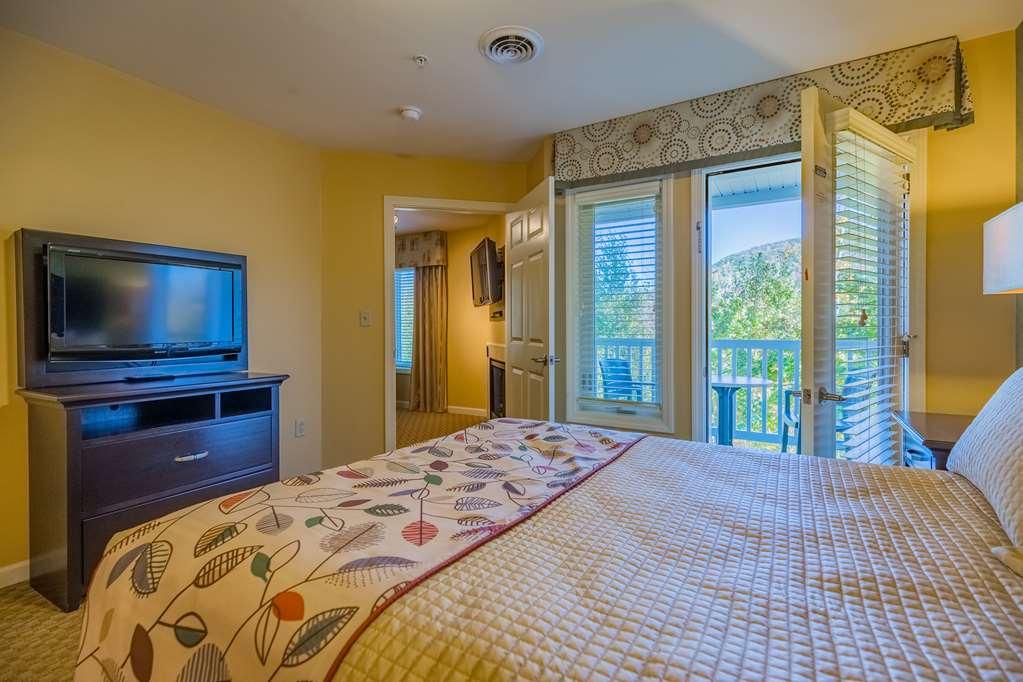 فندق فاكيشن فيليدج إن ذا بيركشايرز هانكوك الغرفة الصورة A bedroom at the Inn at the Opera