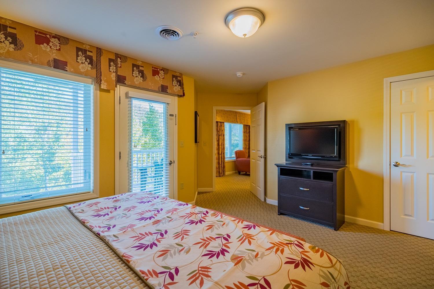 فندق فاكيشن فيليدج إن ذا بيركشايرز هانكوك الغرفة الصورة A bedroom at the Inn at the Opera