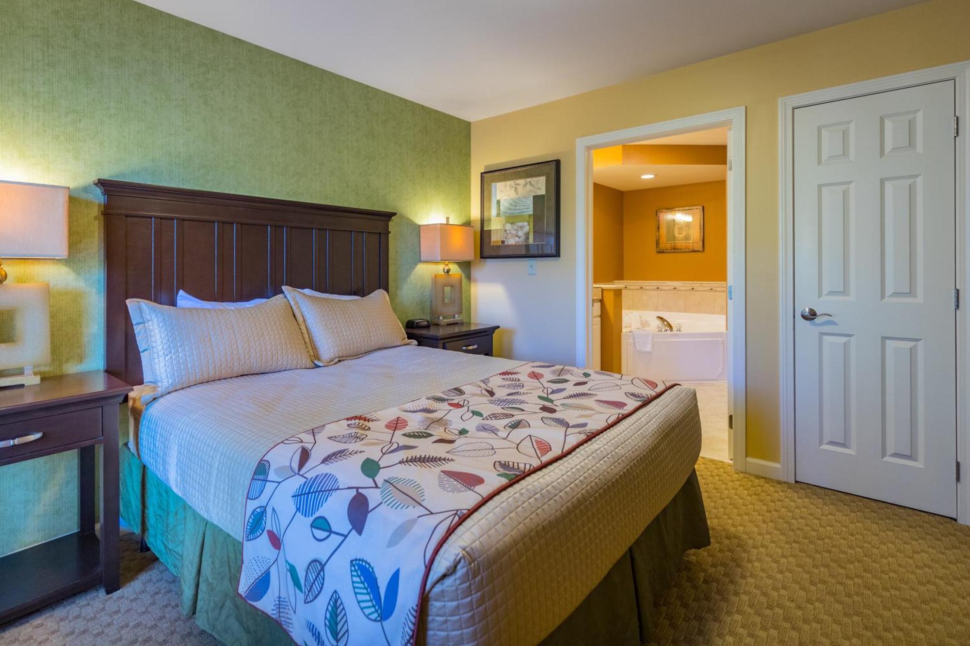 فندق فاكيشن فيليدج إن ذا بيركشايرز هانكوك المظهر الخارجي الصورة A bedroom at the Grand Country Hotel