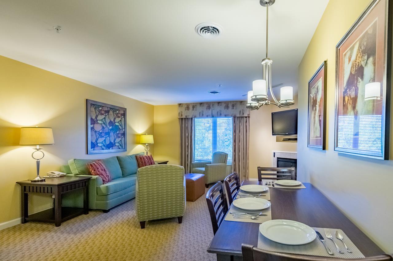 فندق فاكيشن فيليدج إن ذا بيركشايرز هانكوك المظهر الخارجي الصورة Living room